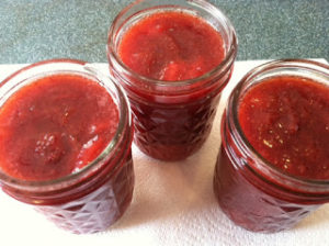 Sunday Canning – Strawberries & Champagne