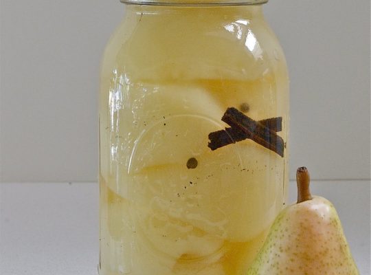 Vanilla or Cinnamon Pears in Light Syrup