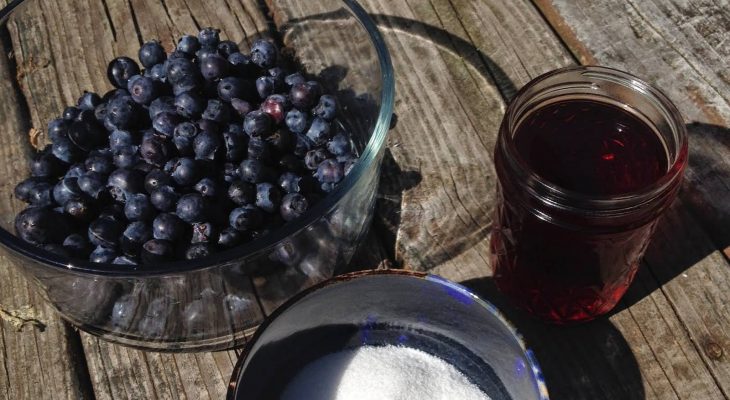 Blueberry Cayenne Wine Jam