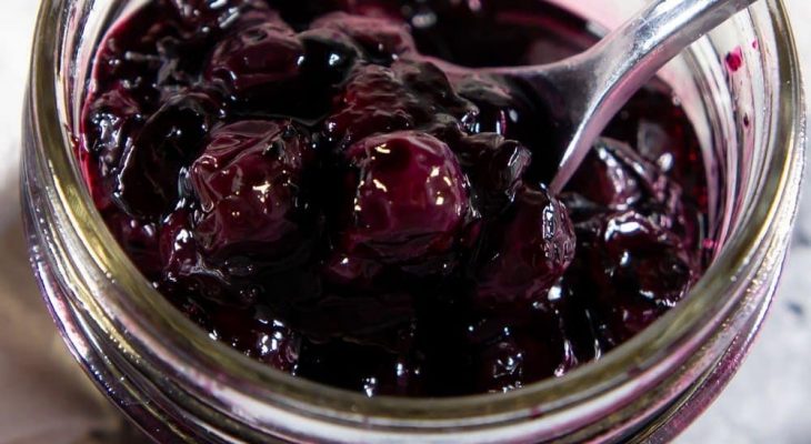 Blueberry Maple Pecan Conserve