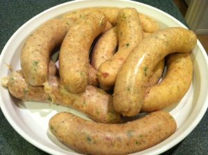 Completed links – 4 lbs of yummy sausage!