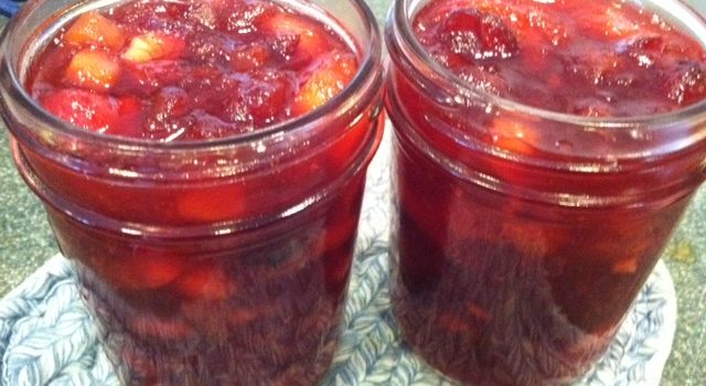 Cranberry Pecan Conserve
