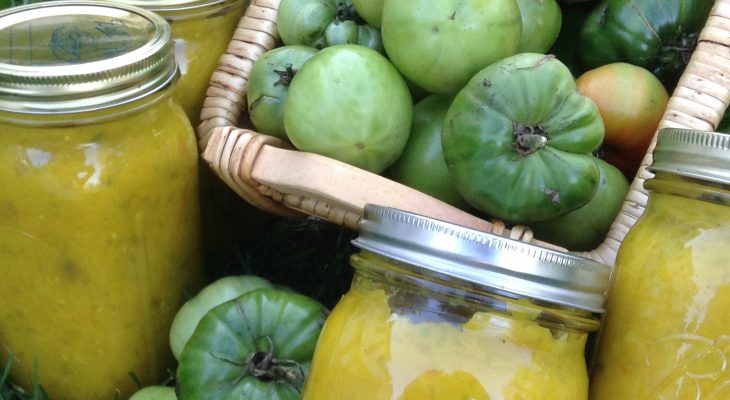 Green Tomatoes with Ginger and Vanilla