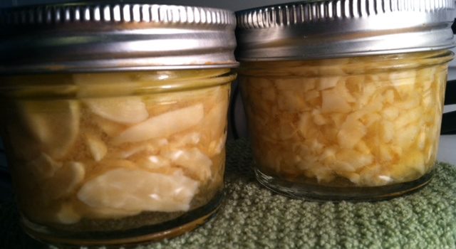 Minced or Sliced Marinated Garlic