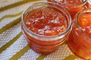 Nectarine Upside Down Cake Conserve