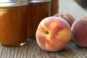 Peach champagne jam