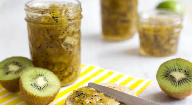 Spiced Kiwifruit Apple Chutney