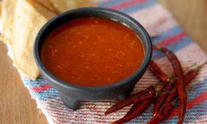 Picante Tomato-Chile Salsa Recipe