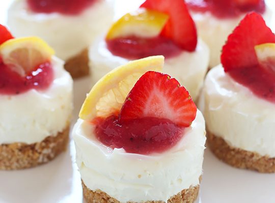 Individual cheesecakes