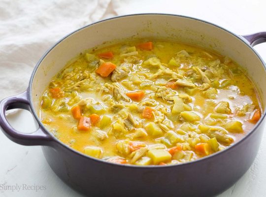 Chicken and apple curry thick soup