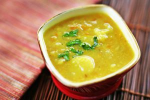 Curried potato and cauliflower soup