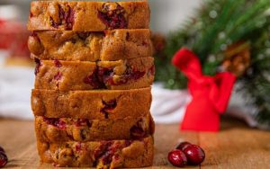 Pumpkin cranberry bread