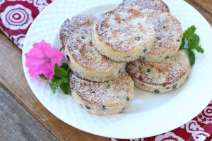 Traditional welsh cakes