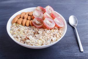 Almond muesili with grapes