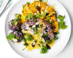 Cauliflower curry-colorful