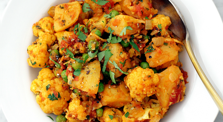 Cauliflower & potato curry