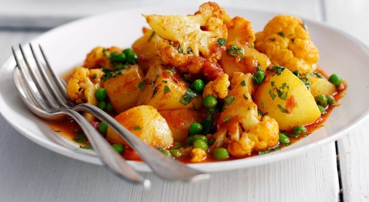 Cauliflower & potato curry