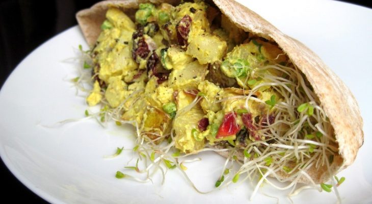 Curry chicken salad in pita bread