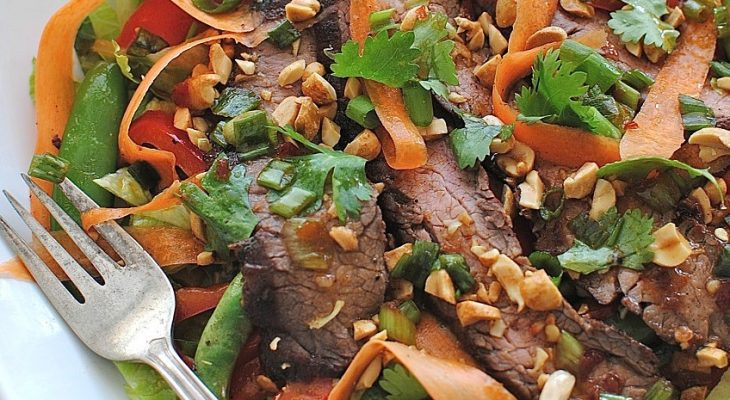 Grilled steak-asian style salad