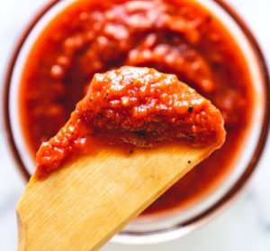 Home-made pizza sauce