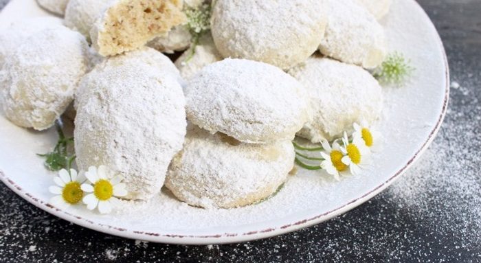 Italian Wedding Cookies Dessert