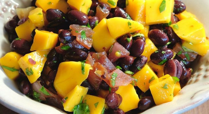 Mango black bean salad