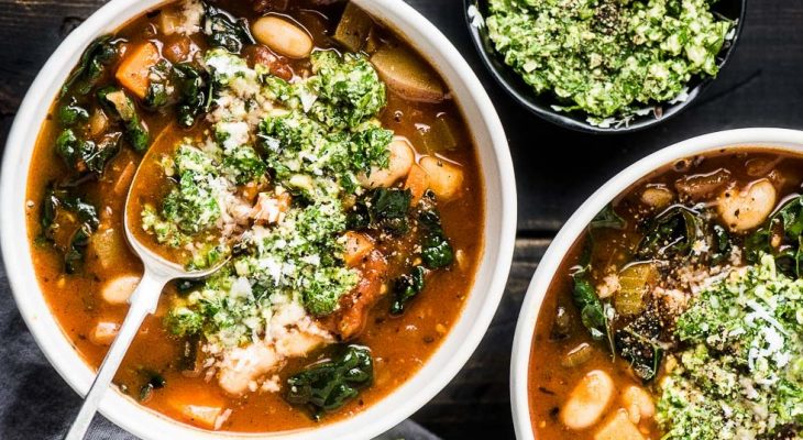 Minestrone soup with kale