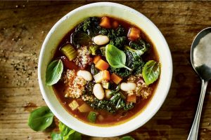 Minestrone soup with kale