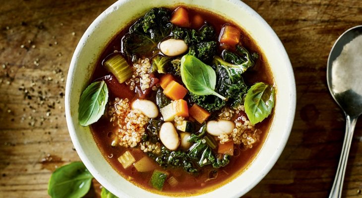 Minestrone soup with kale