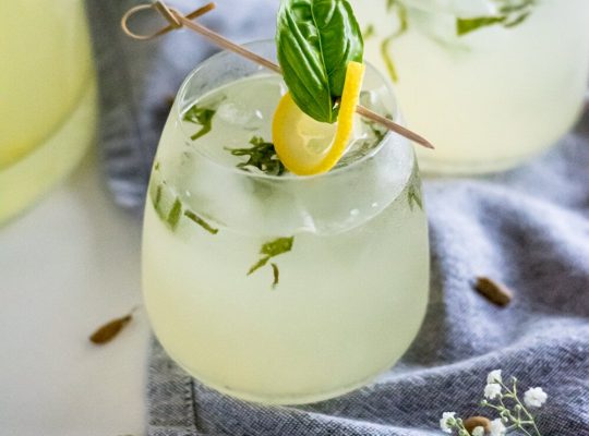 Sweet Basil Lemonade