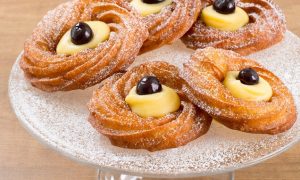 Zeppole Dessert