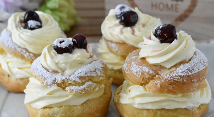 Zeppole Dessert